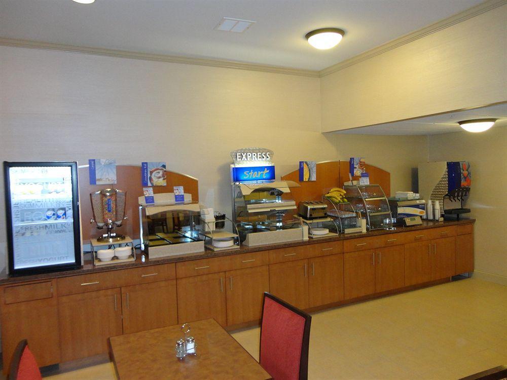 Holiday Inn Express & Suites Indianapolis North - Carmel By Ihg Ngoại thất bức ảnh