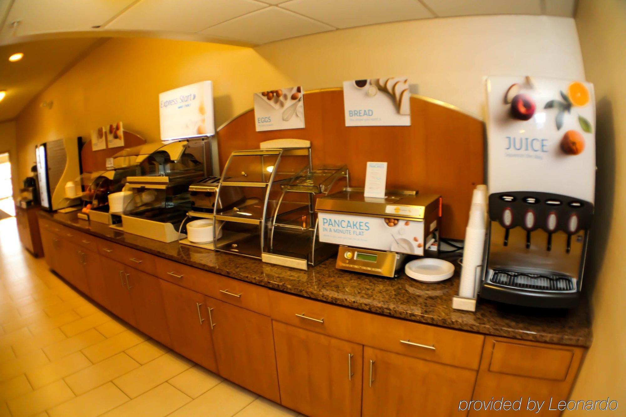 Holiday Inn Express & Suites Indianapolis North - Carmel By Ihg Ngoại thất bức ảnh