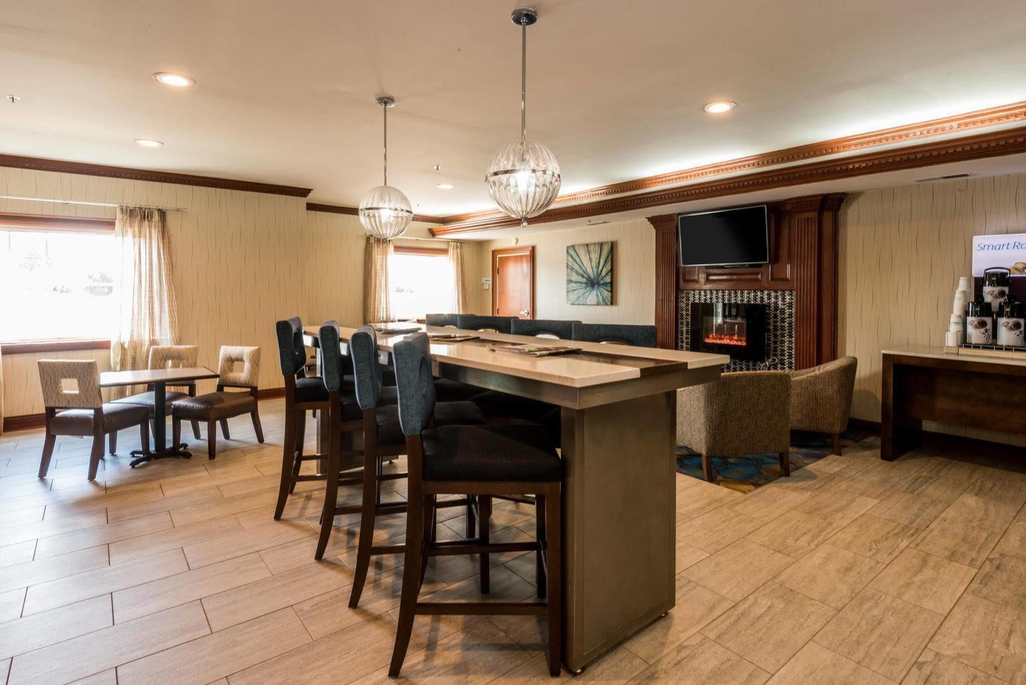 Holiday Inn Express & Suites Indianapolis North - Carmel By Ihg Ngoại thất bức ảnh