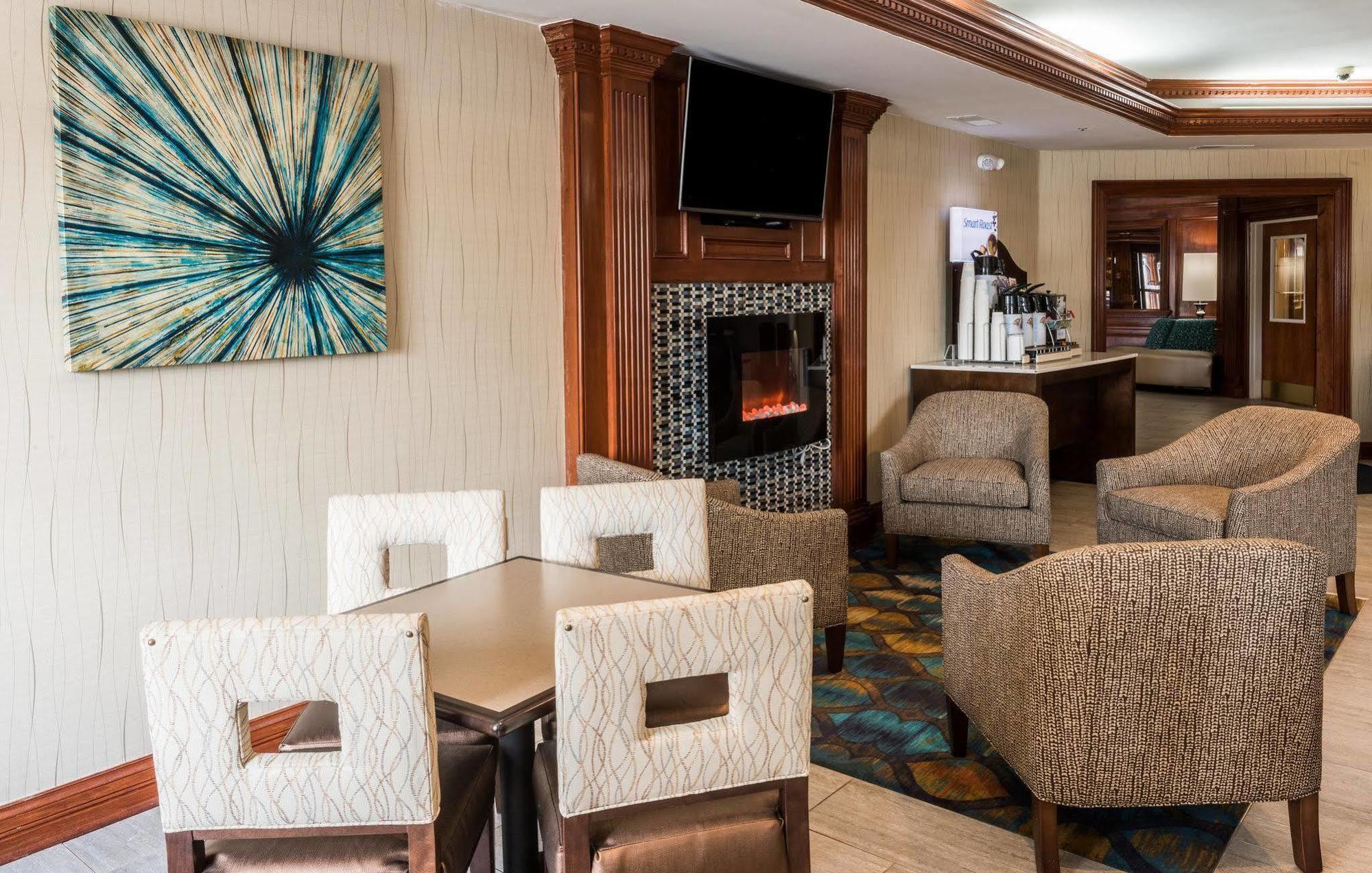 Holiday Inn Express & Suites Indianapolis North - Carmel By Ihg Ngoại thất bức ảnh