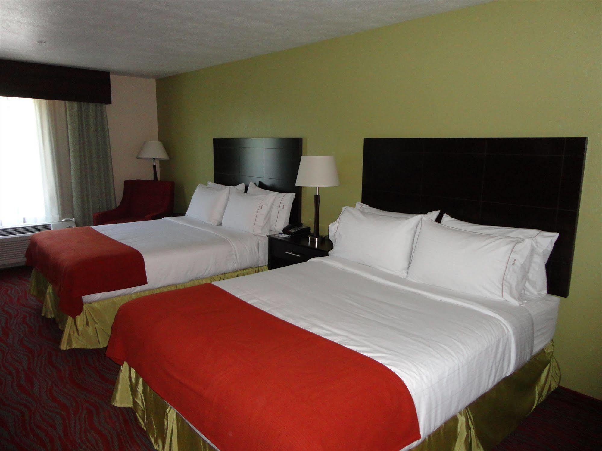 Holiday Inn Express & Suites Indianapolis North - Carmel By Ihg Ngoại thất bức ảnh